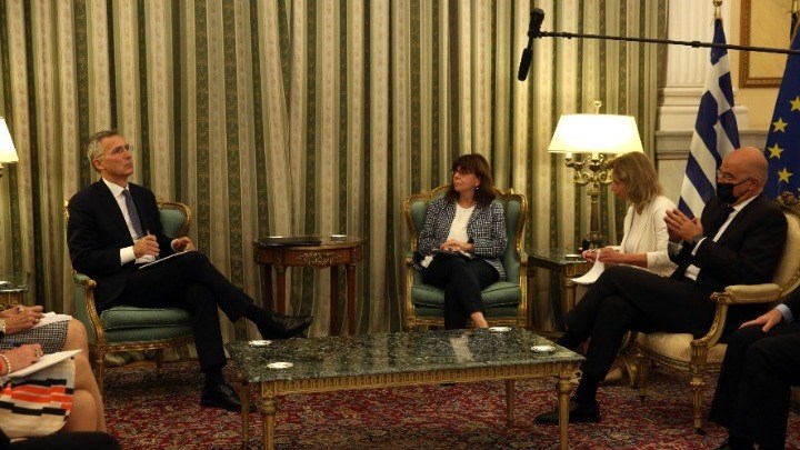 Σακελλαροπούλου σε Στόλτενμπεργκ: Το μήνυμα που θα λάβει η Άγκυρα να είναι απολύτως σαφές