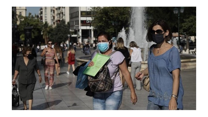 Κορονοϊός: Το μετέωρο βήμα της υποχρεωτικής μάσκας στην Αττική – Γιατί δεν επιβάλλεται το μέτρο