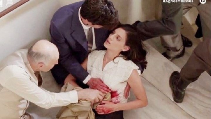 Άγριες Μέλισσες: Η σκηνή που καθήλωσε τους τηλεθεατές – Το “αντίο” στη Θεοδοσία και τα σχόλια στο Twitter