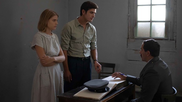 Άγριες Μέλισσες: Χαμός στο Twitter με τη Δρόσω, τον Βόσκαρη και τη νέα ζωή της Ελένης – ΦΩΤΟ