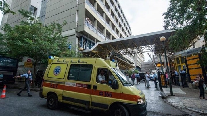 Συναγερμός στον “Ευαγγελισμό”: Το έσκασε 16χρονος με κορονοϊό