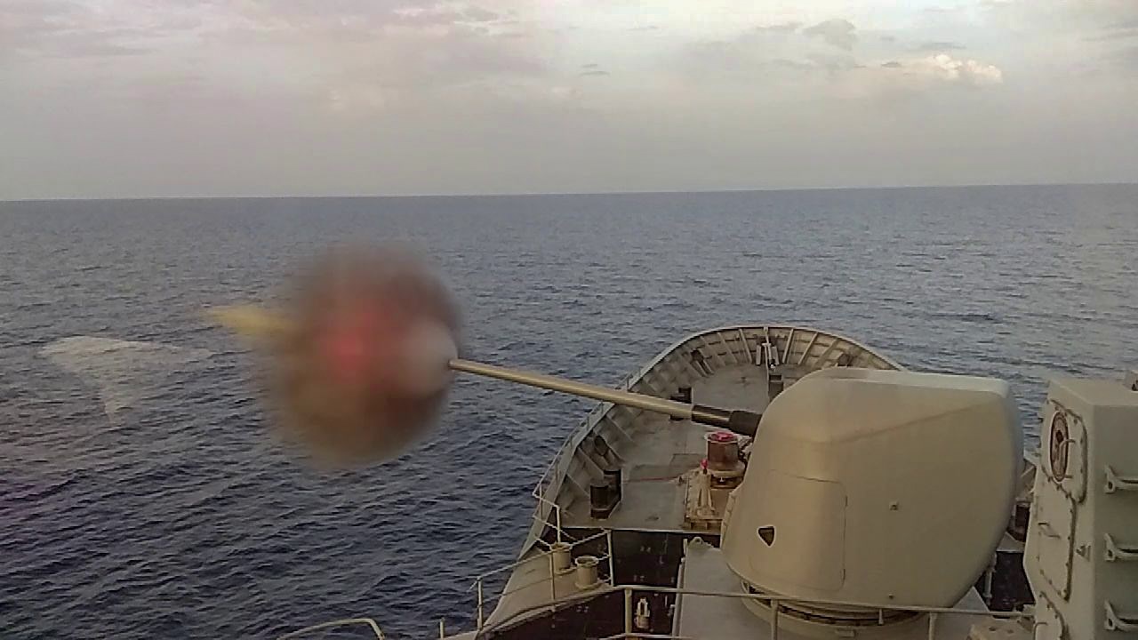 Στάζουν φωτιά οι κάννες του Πολεμικού Ναυτικού – ΦΩΤΟ – ΒΙΝΤΕΟ