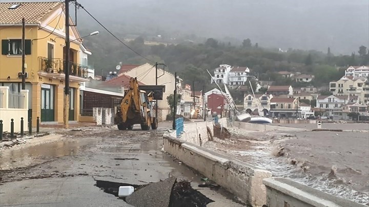 “Ιανός”: Πόσες αιτήσεις έχουν υποβληθεί για καταβολή του επιδόματος μετά τις ζημιές