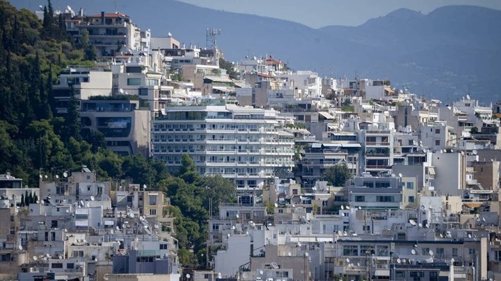 ΕΝΦΙΑ: Ανοιχτό το ενδεχόμενο κατάργησης του συμπληρωματικού φόρου