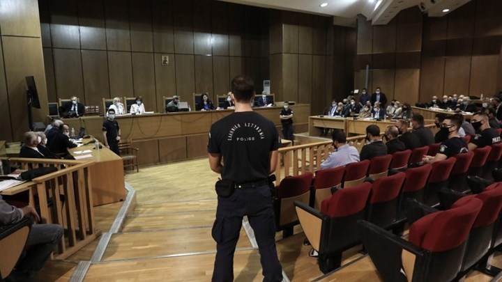 Δίκη Χρυσής Αυγής: Καθυστέρηση στη διαδικασία – Δήλωση κωλύματος υπέβαλε η πρόεδρος της νέας έδρας