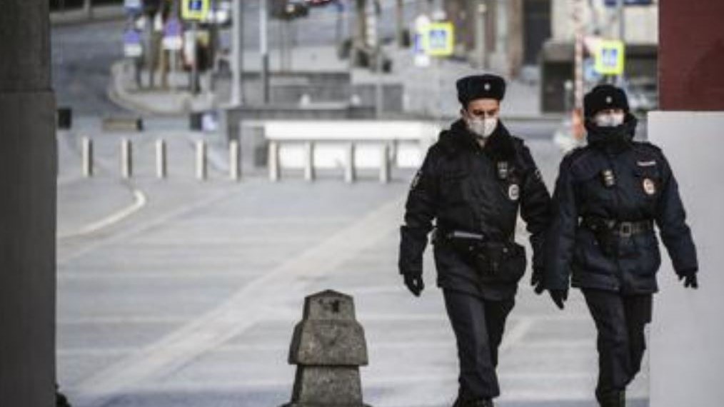 Ρωσία: 18χρονος τσακώθηκε με τη γιαγιά του και άνοιξε πυρ σε στάση λεωφορείου – Αναφορές για τρεις νεκρούς