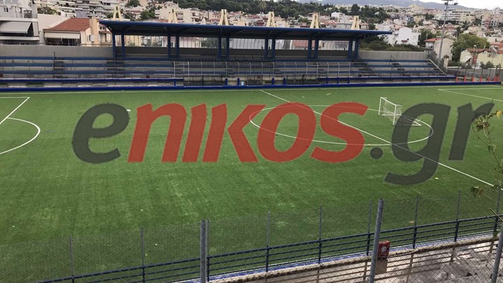 Νέο Ηράκλειο: Οι ισχυροί άνεμοι… μετέφεραν το τέρμα στο κέντρο του γηπέδου – ΦΩΤΟ αναγνώστη