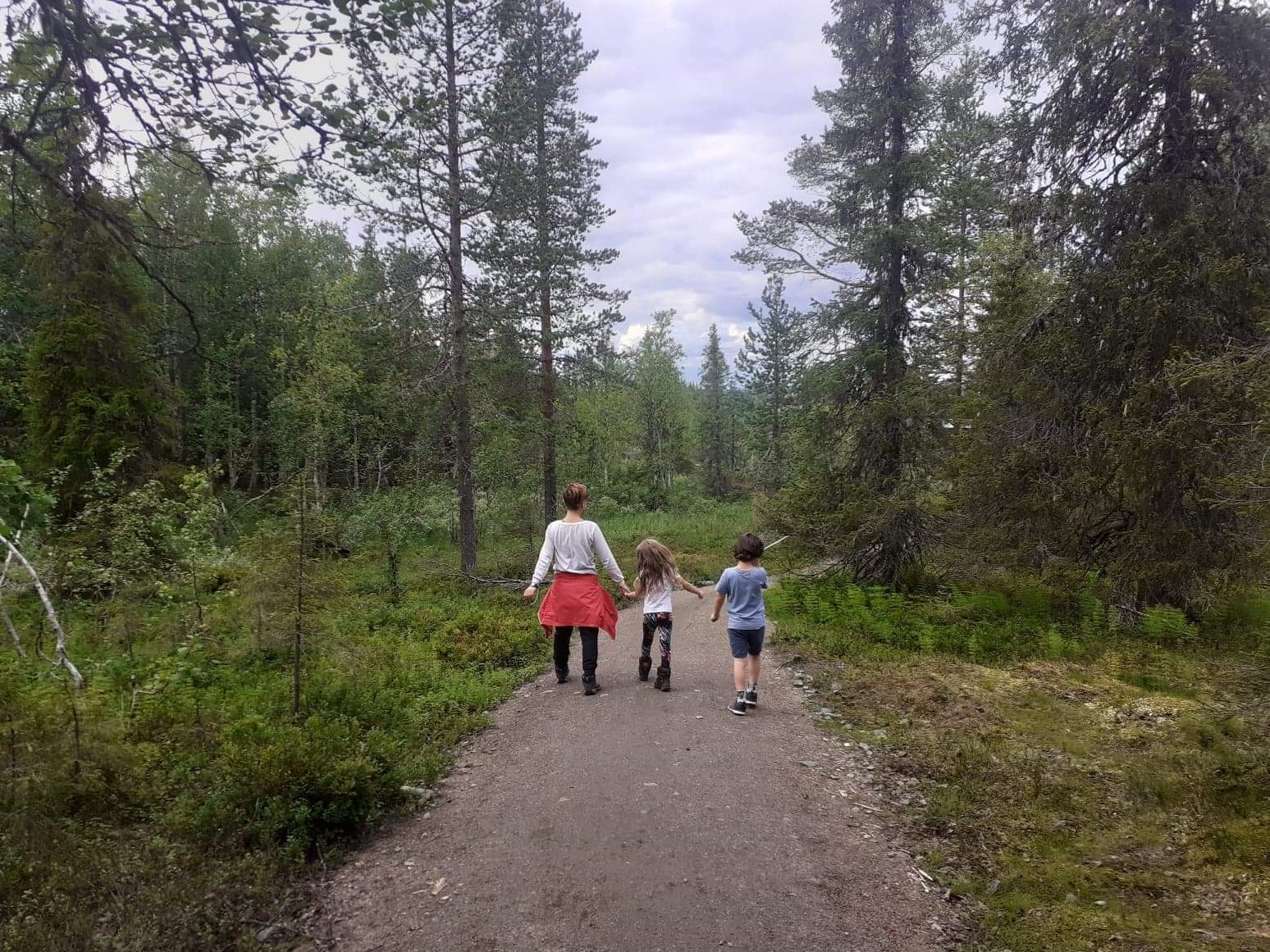 Γιώργος Φραντζόγλου: Ο Έλληνας «γητευτής» των ταράνδων που ζει με την οικογένειά του στο Ροβανιέμι