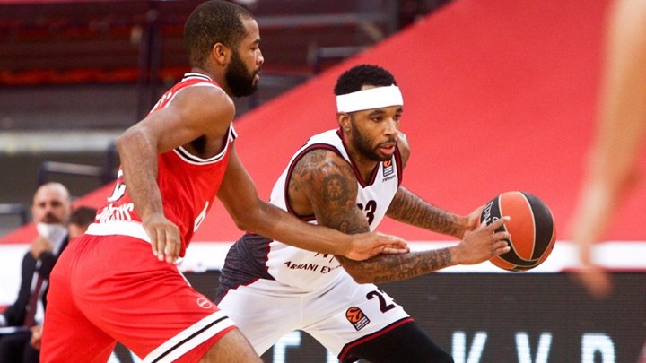 Ολυμπιακός-Αρμάνι Μιλάνο 36-42 (ΗΜ.)