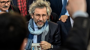 Τουρκία: Αντιμέτωπος με 35 χρόνια κάθειρξη ο δημοσιογράφος Τζαν Ντουντάρ