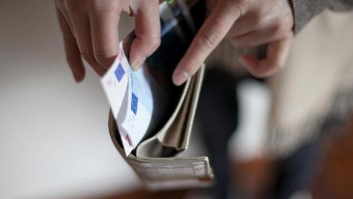 Εφορία: “Κυνηγά” τα αδήλωτα ποσά εισοδημάτων – Στο μικροσκόπιο καταθέσεις, κάρτες και λογαριασμοί