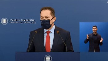 Πέτσας για Τουρκία: Αντί για πρόσκληση είχαμε διπλή πρόκληση – Τι είπε για το συμβάν με το κυβερνητικό αεροσκάφος