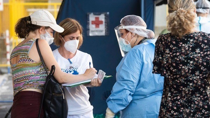 Κορονοϊός: Πάνω από 20.000 νέα κρούσματα στην Ιταλία – Περισσότερο από κρίσιμη η κατάσταση στα νοσοκομεία