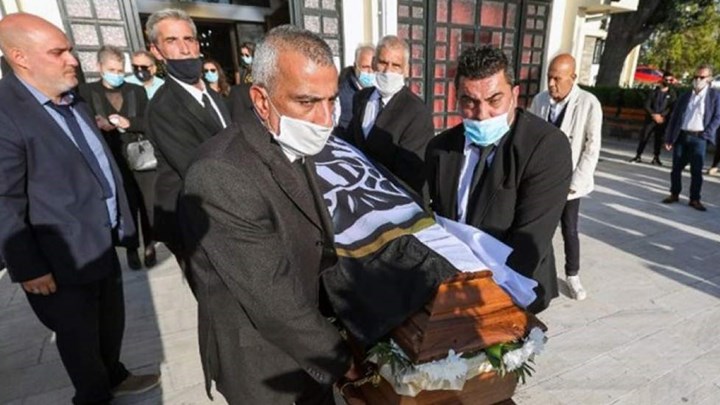 ΠΑΟΚ: Σε κλίμα οδύνης το τελευταίο “αντίο” στον Γιώργο Καλύβα – ΦΩΤΟ