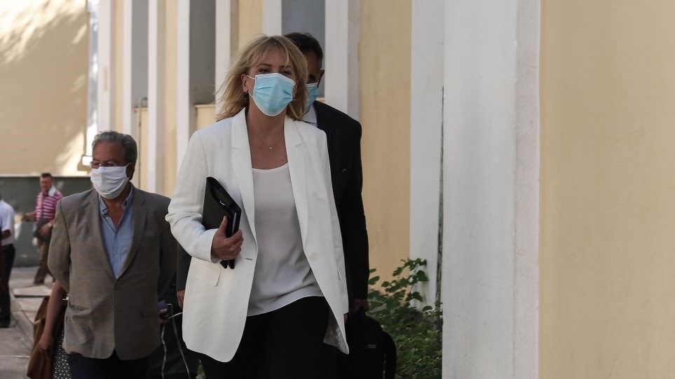 Μάτι: Απολογείται για τη φονική πυρκαγιά η Ρένα Δούρου