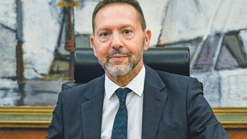 Στουρνάρας: Πιο κοντά σε ύφεση 9,4% το 2020 αν επιδεινωθεί η πανδημία – “Καμπανάκι” για Ασφαλιστικό