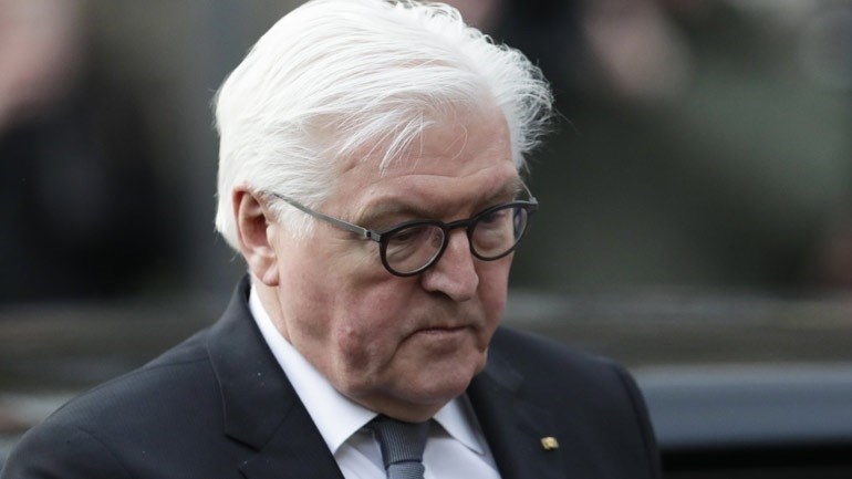 Κορονοϊός – Γερμανία: Σε καραντίνα ο Στάινμαϊερ – Βρέθηκε θετικός ένας σωματοφύλακάς του