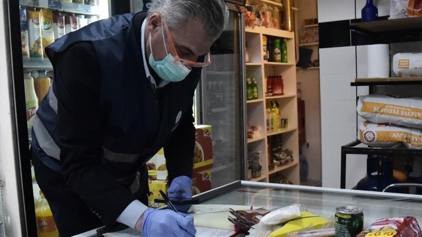 Κορονοϊός: Μπαράζ ελέγχων με πρόστιμα και λουκέτα για τα μέτρα