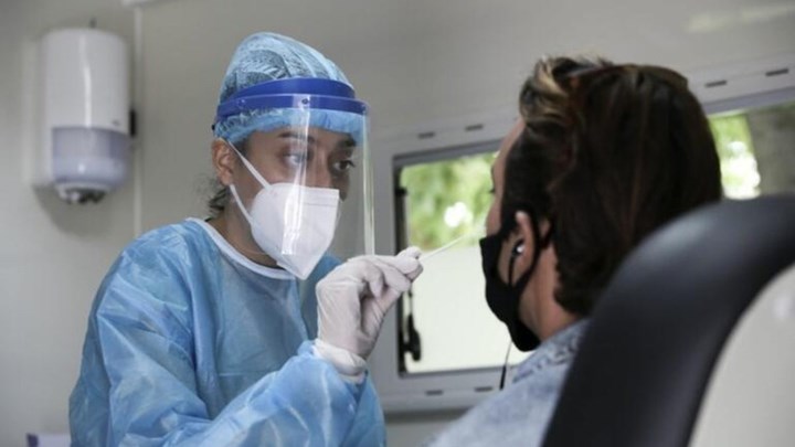 Κορονοϊός: Συναγερμός για κρούσματα σε ομάδες βόλεϊ και μπάσκετ στην Ελασσόνα – Τα μέτρα που λαμβάνονται