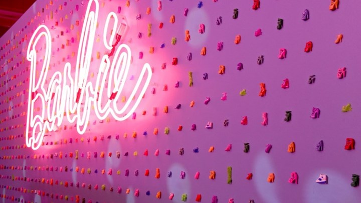 To αντιρατσιστικό μήνυμα της Barbie: Πήρε θέση για το Black Lives Matter – ΒΙΝΤΕΟ