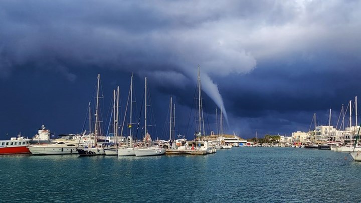 Εντυπωσιακός υδροστρόβιλος στη Νάξο – ΦΩΤΟ – ΒΙΝΤΕΟ