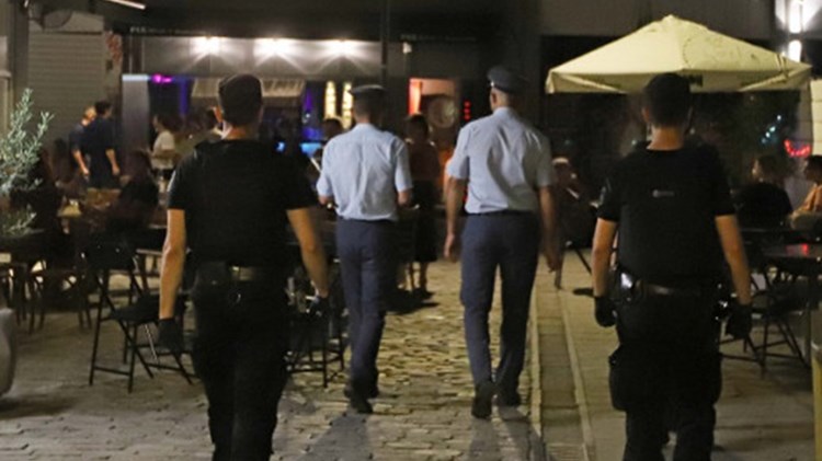 Επιχείρηση της ΕΛ.ΑΣ στην Αχαρνών: Βεβαιώθηκαν πρόστιμα 100.000 ευρώ σε δύο ώρες