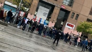 Λυών: Συνελήφθη γυναίκα – Φώναζε “Αλλάχ Ακμπάρ” και απειλούσε να ανατιναχθεί