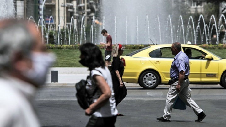 Κορονοϊός: Απαγόρευση της κυκλοφορίας τη νύχτα στις περιοχές συναγερμού 3 και 4