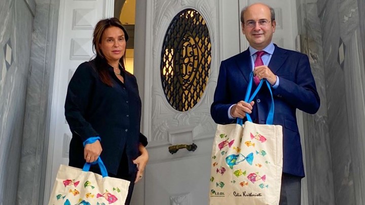 4 δράσεις για να επιστρέψουν στους πολίτες τα χρήματα από το τέλος πλαστικής σακούλας