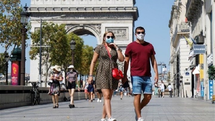 Κορονοϊός: Η πανδημία “γονατίζει” τη Γαλλία με την κυβέρνηση να εξετάζει lockdown ενός μήνα