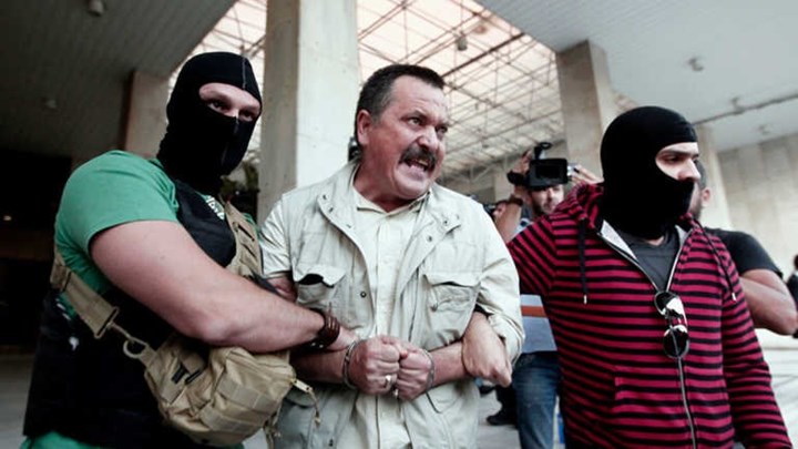 Πολιτική κόντρα για τον φυγόποινο Παππά – Τι απαντά το υπουργείο Προστασίας του Πολίτη στον ΣΥΡΙΖΑ