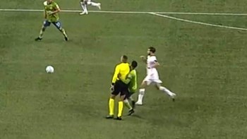 ΗΠΑ: Διαιτητής τραυμάτισε ποδοσφαιριστή σε αγώνα του MLS – ΒΙΝΤΕΟ