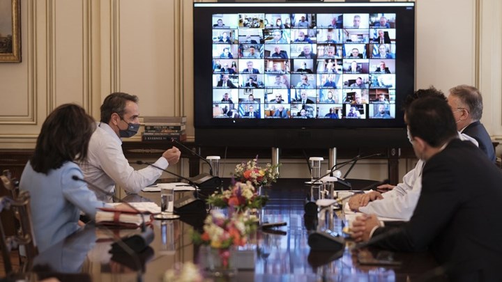 Μητσοτάκης: Ανοιχτό το λιανεμπόριο στις “κόκκινες” περιοχές