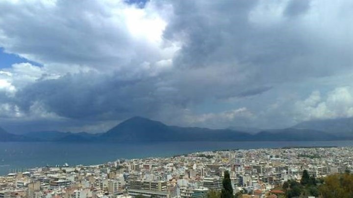 Καιρός: Ζέστη, συννεφιά και υγρασία – Η αναλυτική πρόγνωση