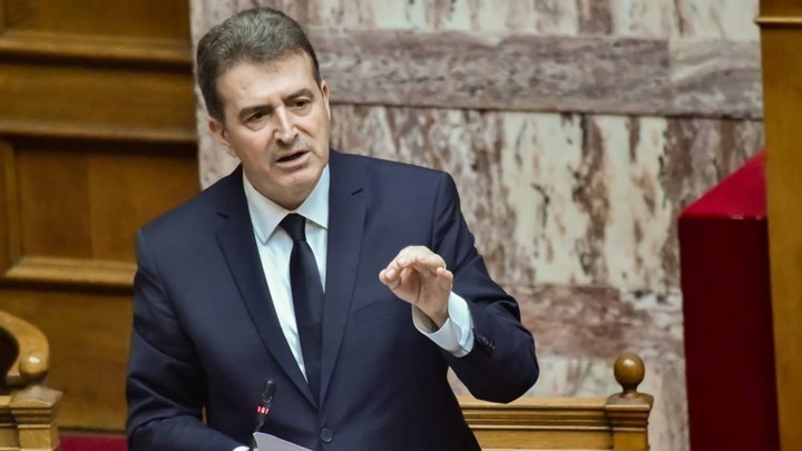 Χρυσοχοΐδης σε ΣΥΡΙΖΑ: Τα δίνετε όλα για τον Παππά, λάμπετε από χαρά που διέφυγε – Κόντρα με τον Βούτση