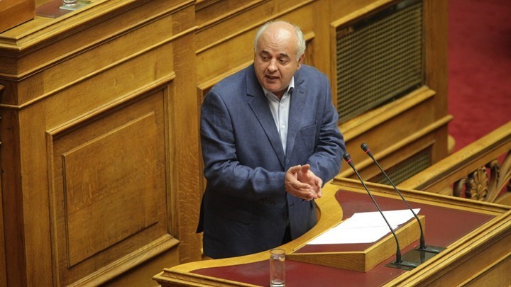 Καραθανασόπουλος: Καταψηφίζουμε την πολιτική της κυβέρνησης στο πρόσωπο του υπουργού Οικονομικών