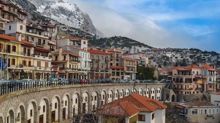 Χαλασμός στην Αράχωβα: “Τόση δουλειά δεν είχαμε ούτε προ μνημονίων” – ΒΙΝΤΕΟ