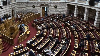 ΑΠΕΥΘΕΙΑΣ-Βουλή: Η ψηφοφορία για την πρόταση δυσπιστίας