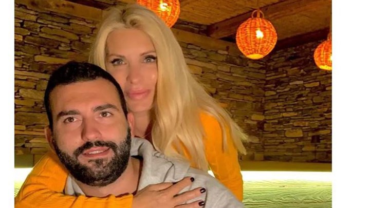 Ελένη Μενεγάκη: Γιορτή στην Άνδρο για τα γενέθλια του αδελφού της – ΦΩΤΟ