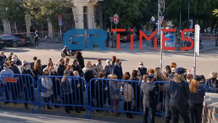 Θεσσαλονίκη: Ουρές πιστών και συνωστισμός στον Άγιο Δημήτριο – ΒΙΝΤΕΟ