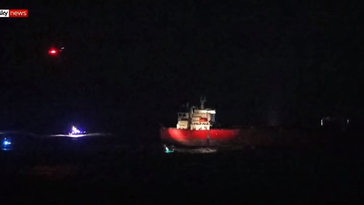 Επέμβαση Βρετανών κομάντο σε ελληνόκτητο δεξαμενόπλοιο – ΒΙΝΤΕΟ