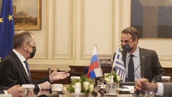 Λαβρόφ σε Μητσοτάκη: Η Μόσχα έτοιμη να συμβάλει στην αποκλιμάκωση στην Ανατολική Μεσόγειο