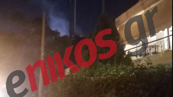 Παλαιό Φάληρο: Υπό έλεγχο η φωτιά που ξέσπασε σε εστιατόριο – ΦΩΤΟ – ΒΙΝΤΕΟ αναγνώστη