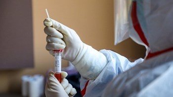 Κορονοϊός: Ανησυχία για νέες λοιμώξεις στα ίδια άτομα – Τι έδειξε μελέτη για τα αντισώματα