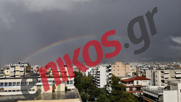 Παλαιό Φάληρο: Εντυπωσιακό ουράνιο τόξο μετά την καταιγίδα – ΦΩΤΟ αναγνώστη