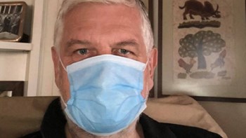 Τέλος η καραντίνα για τον Γιάννη Λοβέρδο – Αρνητικό το τεστ κορονοϊού – ΦΩΤΟ