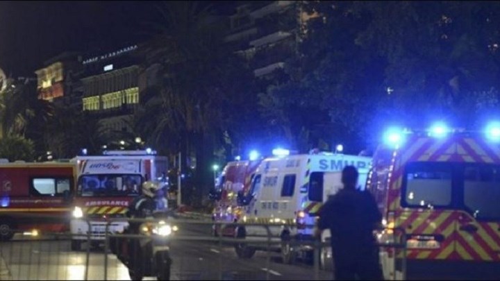 Νίκαια: Οι τρομοκρατικές επιθέσεις που έβαψαν με αίμα τη γαλλική πόλη – ΦΩΤΟ – ΒΙΝΤΕΟ