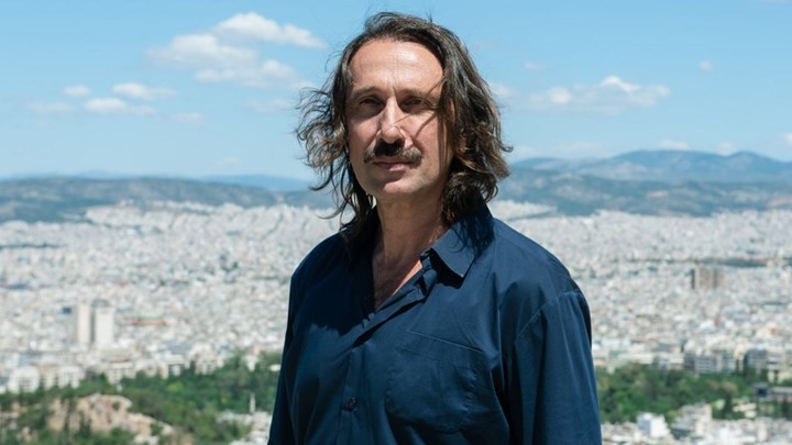 Ο Ρένος Χαραλαμπίδης «χτυπά» με το «Ο Πέτρος και ο λύκος» σε ένα πρωτότυπο ανέβασμα