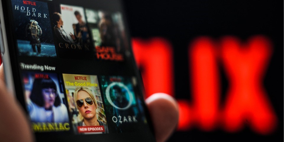 Netflix: Εκπλήξεις στο Τop10 στην Ελλάδα – Ποια ταινία του 2008 βρίσκεται στη δεκάδα – ΒΙΝΤΕΟ
