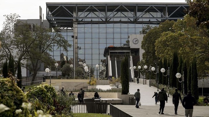 Γαλλία: Συνελήφθη άνδρας με μαχαίρι στη Λυών